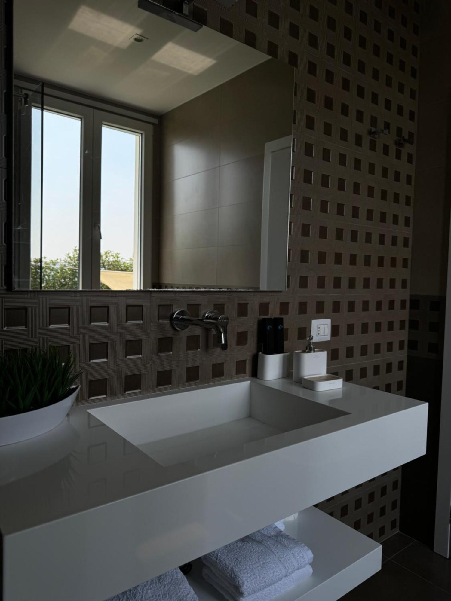 Villa Esmi Durres Kryemëdhej Exterior foto