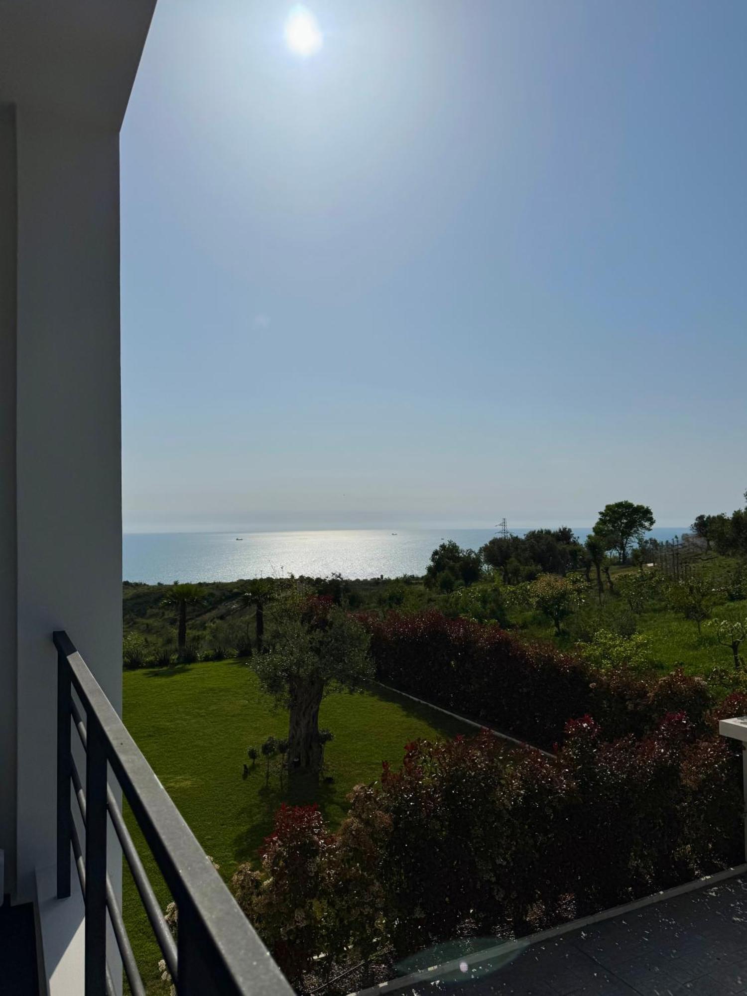 Villa Esmi Durres Kryemëdhej Exterior foto